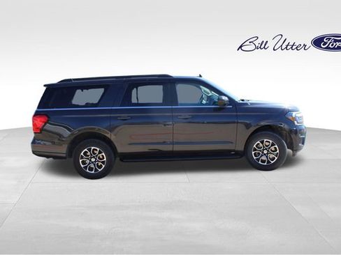 Used 2024 Ford Expedition Max XLT image 4