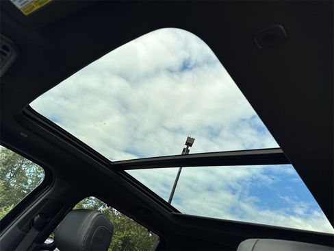 Used 2024 Toyota Tundra Platinum image 34