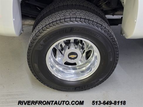 Used 2018 Chevrolet Silverado 3500 High Country w/ Duramax Plus Package AWD/4WD image 24