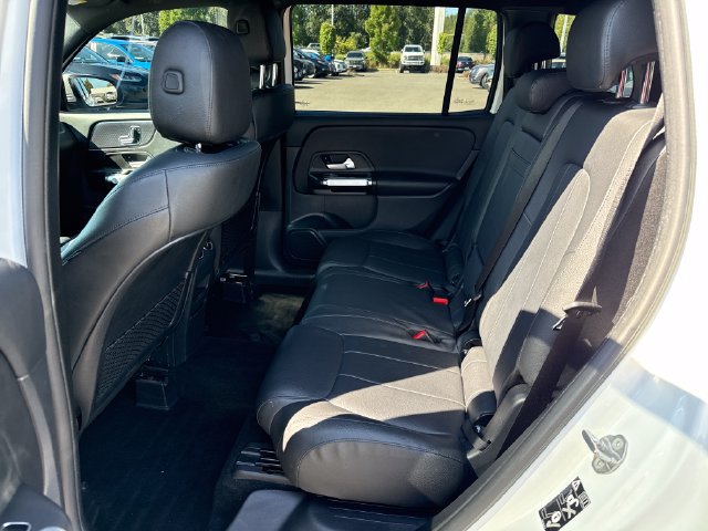 Used 2022 Mercedes-Benz GLB 250 4MATIC w/ Premium Package Lite image 14