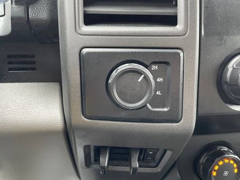 Used 2020 Ford F250 XL w/ Power Equipment Group image 22