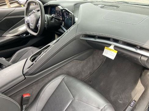 Used 2025 Chevrolet Corvette Stingray Coupe w/ 1LT image 22