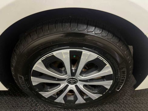 Used 2020 Toyota Corolla LE image 9