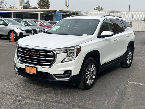 Used 2024 GMC Terrain SLT image 7