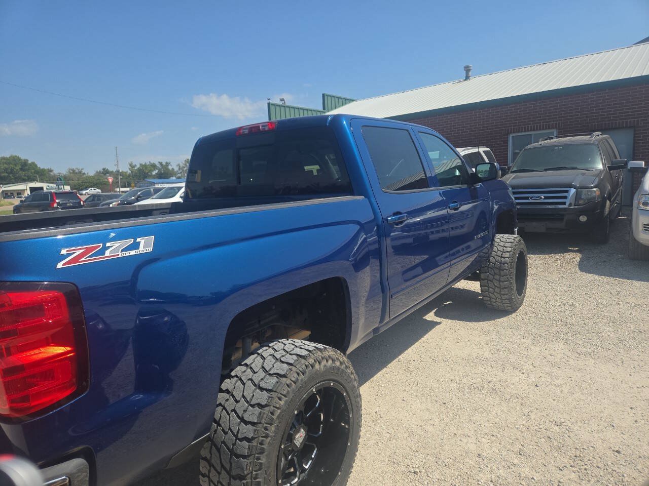 Used 2015 Chevrolet Silverado 1500 LT w/ All Star Edition AWD/4WD image 3