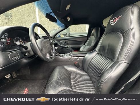 Used 2004 Chevrolet Corvette Z06 w/ Z06 Preferred Equipment Group image 9