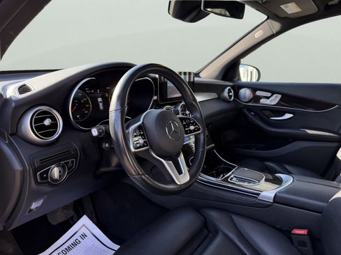 Used 2020 Mercedes-Benz GLC 300 4MATIC image 23