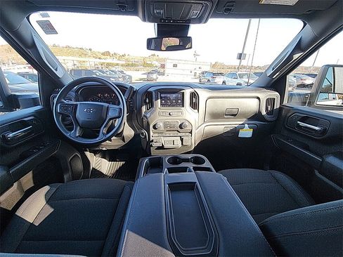 New 2025 Chevrolet Silverado 2500 Custom w/ Custom Value Package image 29