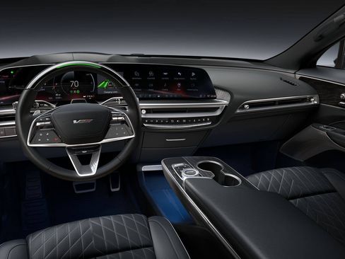 New 2026 Cadillac Lyriq V w/ LPO, Floor Liner Package image 32