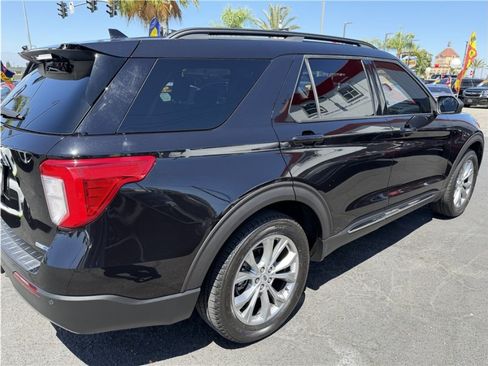Used 2020 Ford Explorer XLT w/ Equipment Group 202A AWD/4WD image 52