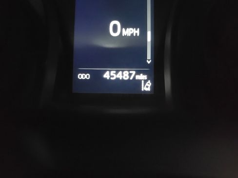 Used 2020 Toyota Camry SE image 22