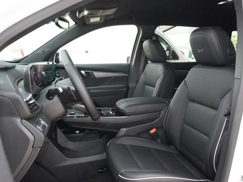 Used 2026 Buick Enclave Sport Touring FWD image 26