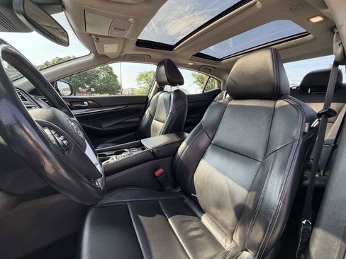 Used 2022 Nissan Maxima SL FWD image 14