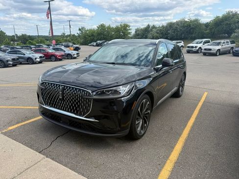 Used 2025 Lincoln Aviator Reserve w/ Equipment Group 201A AWD/4WD image 3