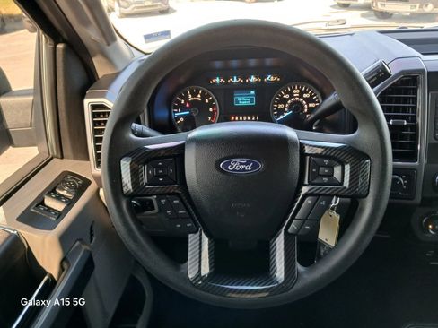 Used 2017 Ford F150 XLT AWD/4WD image 26
