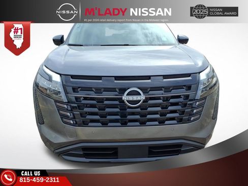 New 2026 Nissan Pathfinder SV image 2