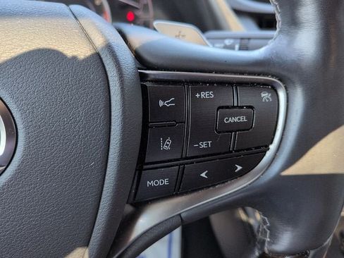 Used 2019 Lexus ES 350 w/ Premium Package FWD image 21
