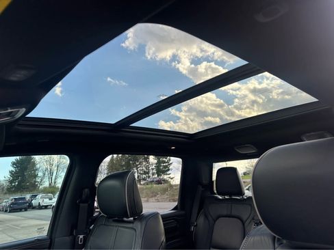 Used 2021 RAM 1500 Limited image 11