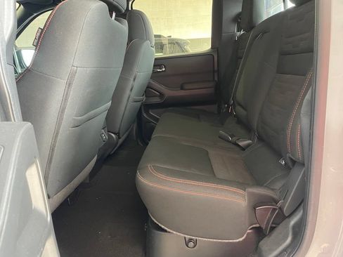 Used 2022 Nissan Frontier Pro-X RWD image 16