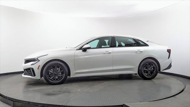 Used 2026 Kia K5 LXS FWD image 3