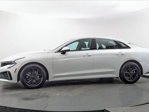 Used 2026 Kia K5 LXS FWD image 3