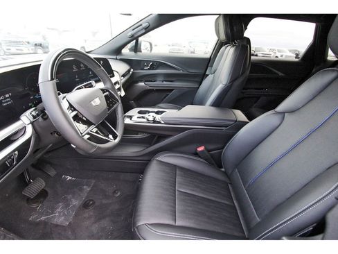 New 2026 Cadillac Lyriq Sport image 6