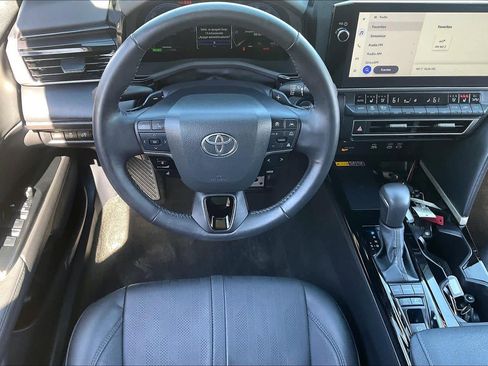 Used 2025 Toyota Camry XSE w/ Premium Package image 6