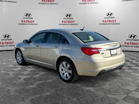 Used 2013 Chrysler 200 LX image 5