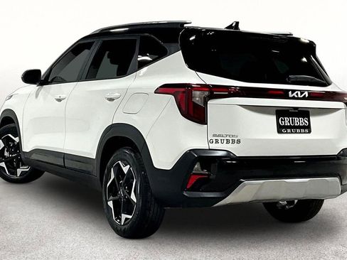 Used 2026 Kia Seltos S image 4