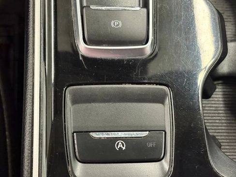 Used 2019 Ford Edge SEL w/ Equipment Group 201A AWD/4WD image 33