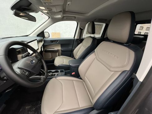 New 2026 Ford Maverick Lariat w/ 4K Tow Package image 13