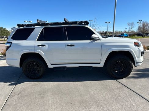 Used 2023 Toyota 4Runner Limited AWD/4WD image 9