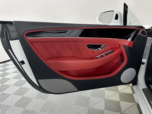 Certified 2024 Bentley Continental GT image 17