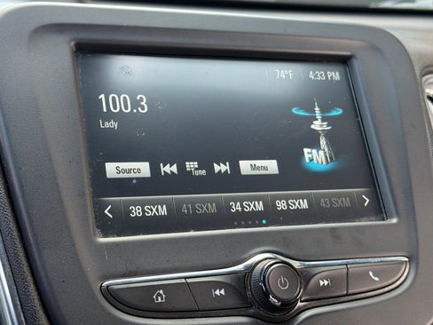 Used 2018 Chevrolet Malibu LT FWD image 18