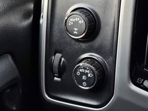 Used 2018 GMC Sierra 1500 SLE w/ SLE Value Package image 25