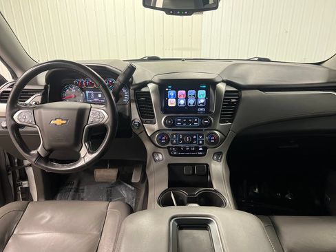 Used 2020 Chevrolet Suburban LT AWD/4WD image 17
