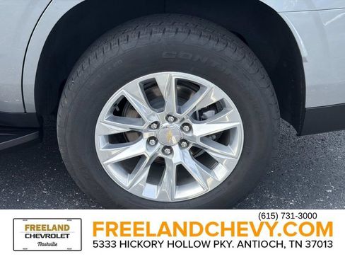 Used 2025 Chevrolet Tahoe Premier AWD/4WD image 11