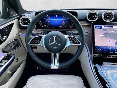 Used 2025 Mercedes-Benz C 300 Sedan image 7