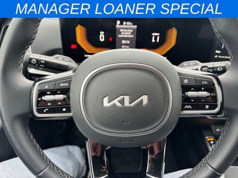 New 2025 Kia Sorento S image 18