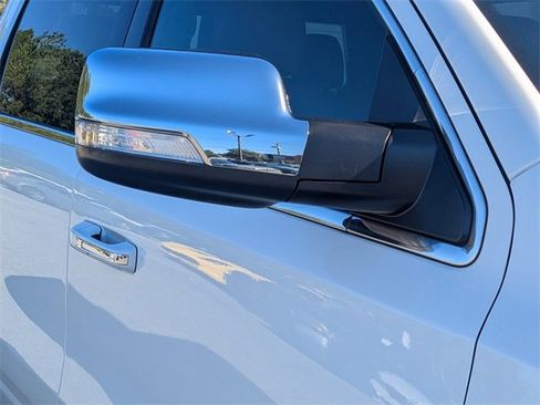 Used 2022 RAM 1500 Limited image 10