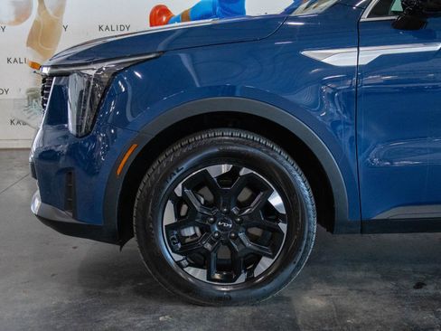 New 2025 Kia Sorento S w/ Panoramic Sunroof Package image 17