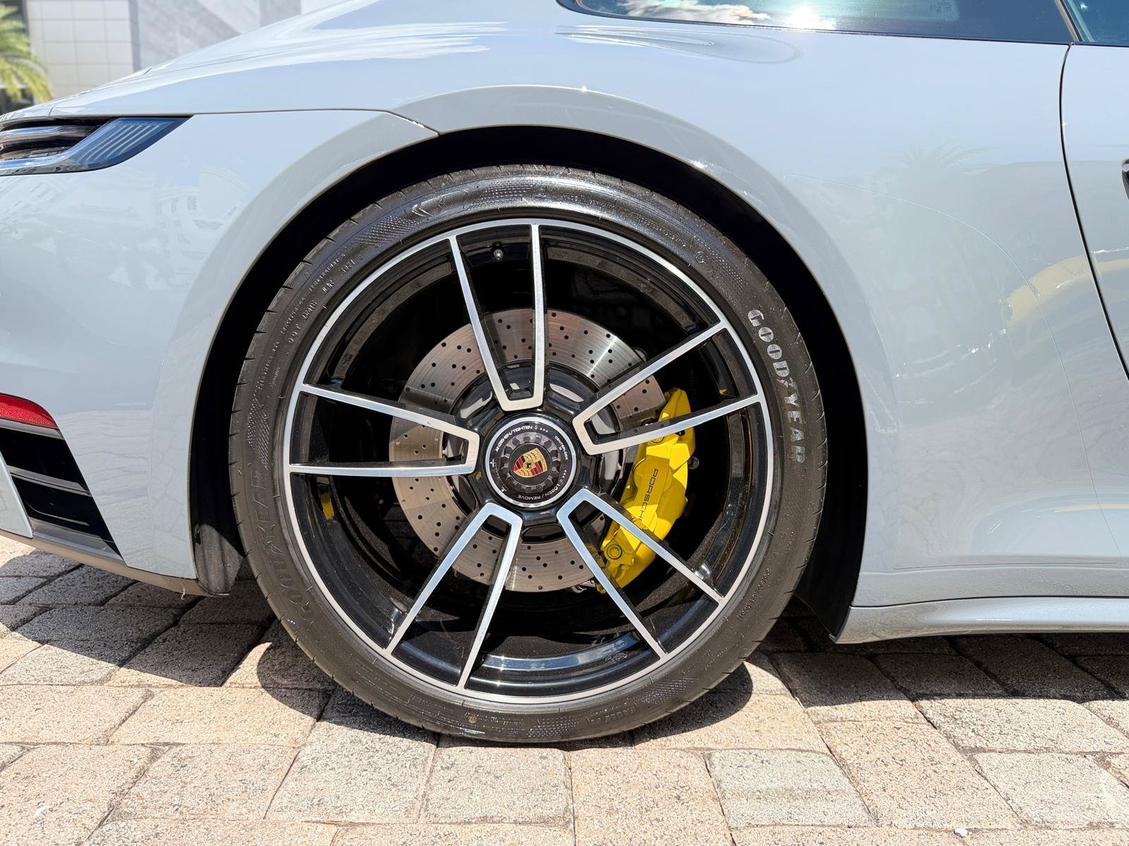 Used 2024 Porsche 911 Carrera GTS RWD image 27