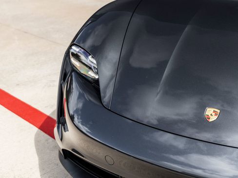 Certified 2020 Porsche Taycan 4S AWD/4WD image 19