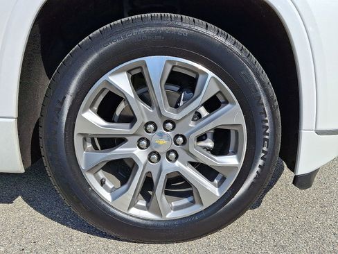 Used 2021 Chevrolet Traverse Premier AWD/4WD image 27