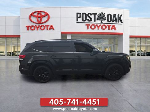Used 2024 Volkswagen Atlas SE FWD image 6
