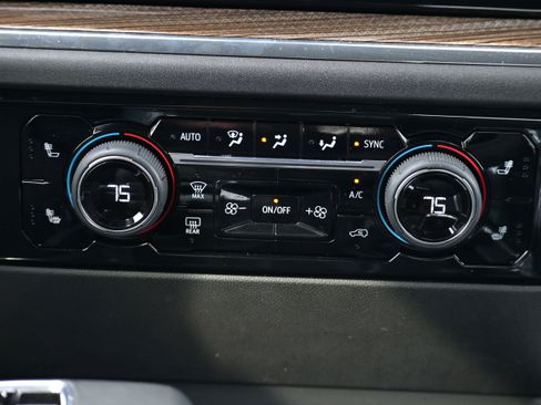 Used 2025 Chevrolet Silverado 1500 LT w/ Max Trailering Package image 15