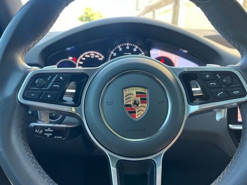 Used 2021 Porsche Cayenne AWD/4WD image 27