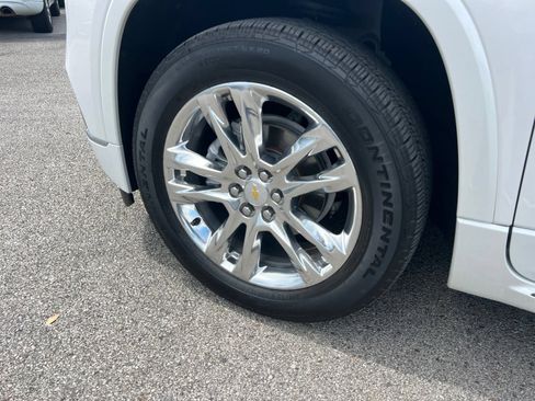 Used 2021 Chevrolet Traverse High Country FWD image 10