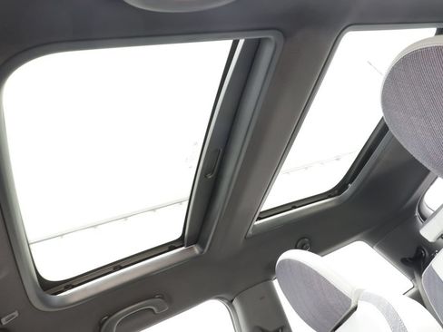 New 2026 MINI Cooper 2-Door Hardtop FWD image 15