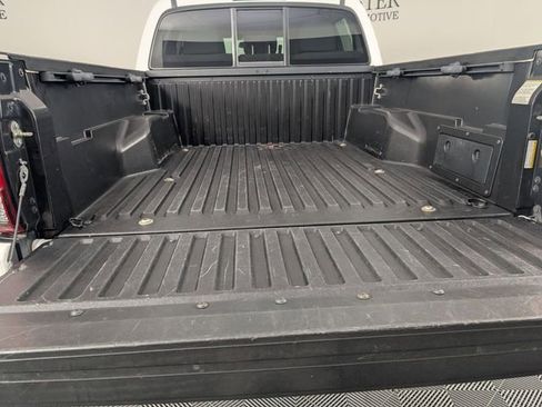 Used 2019 Toyota Tacoma SR w/ SR Convenience Package image 25